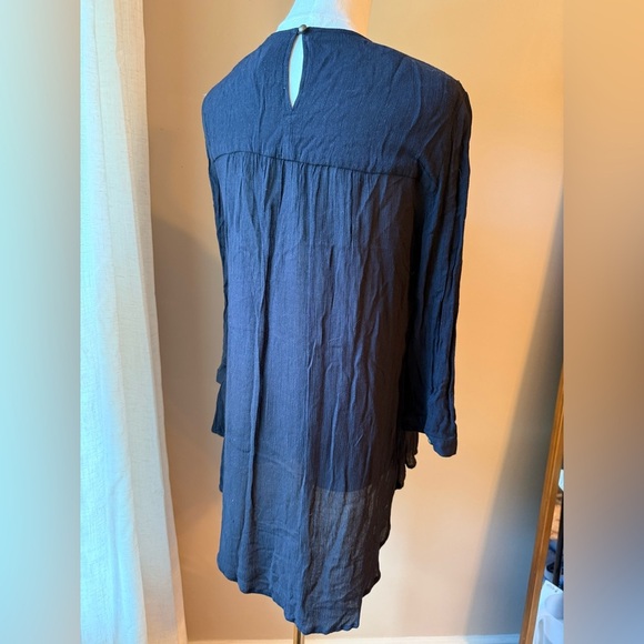 Anthropologie HD in Paris embroidered top with metal accents - Picture 4 of 5